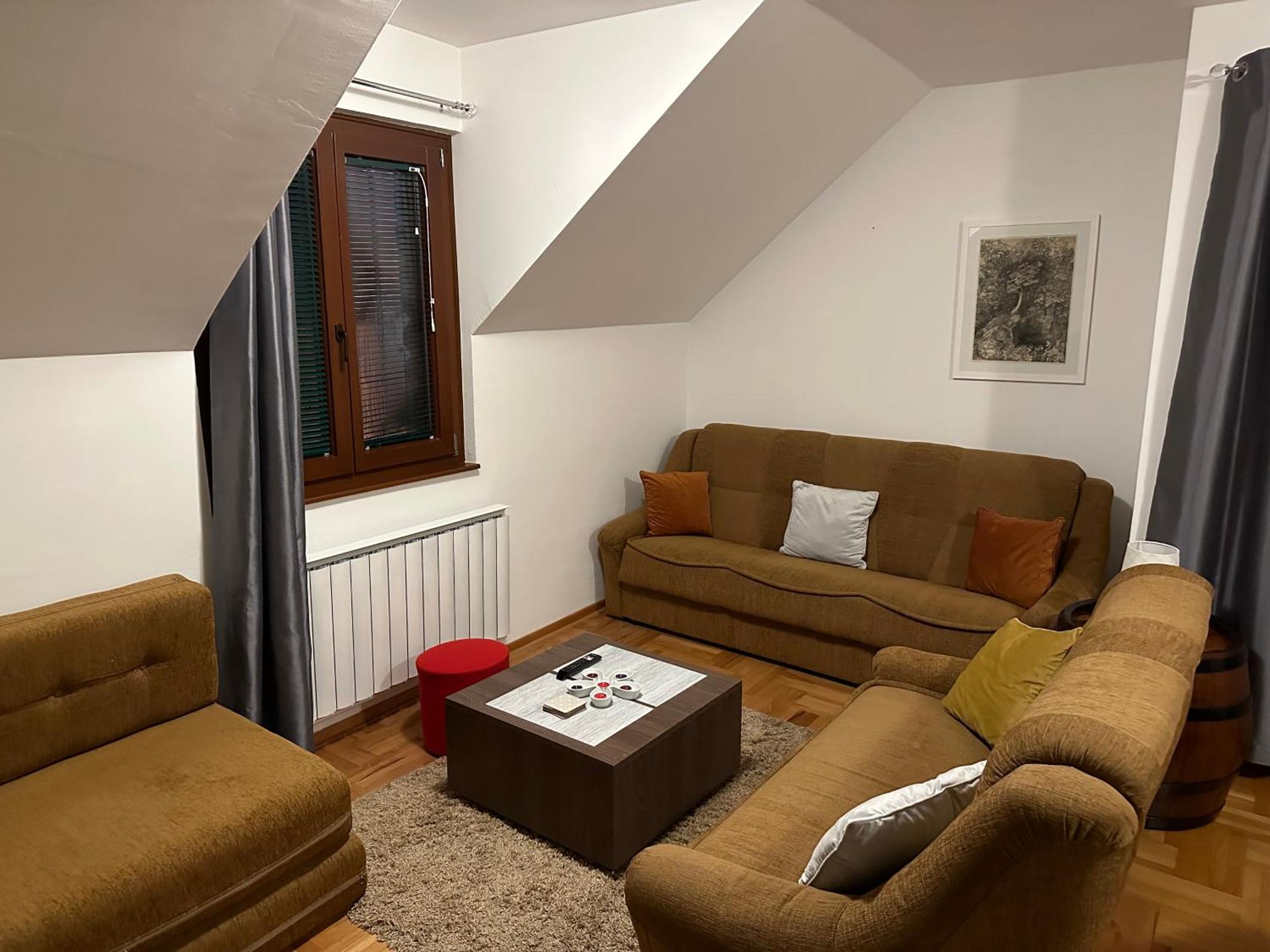 Zlatiborski Konaci, K15-8 Apartment